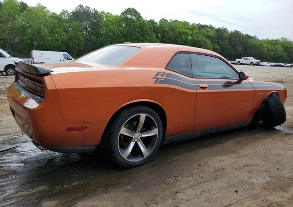 Dodge Challenger cena 38000 przebieg: 84947, rok produkcji 2011 z Lębork małe 67